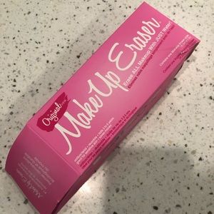 Original Pink Makeup Eraser cloth